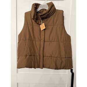 Blue Pepper NEW puffer vest in sz M chocolate brown